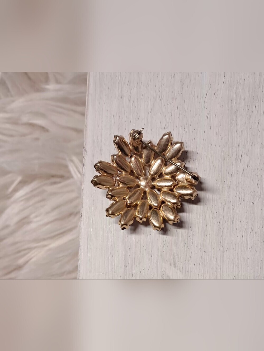 Vintage Sparkling Amber and Smoky Crystal Flower Brooch - Picture 3 of 6